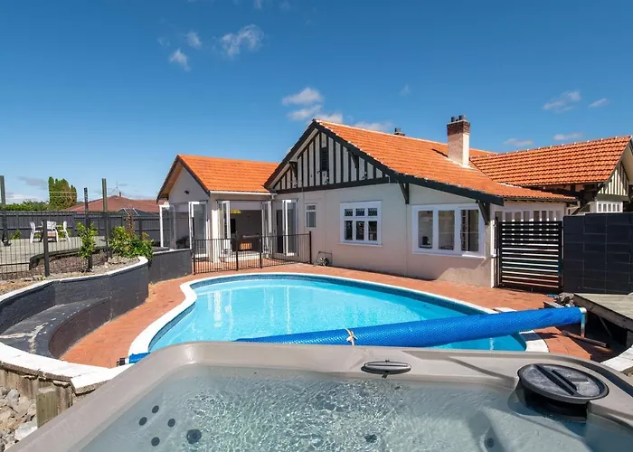 Villa Paradise Ii & Swimming Pool *